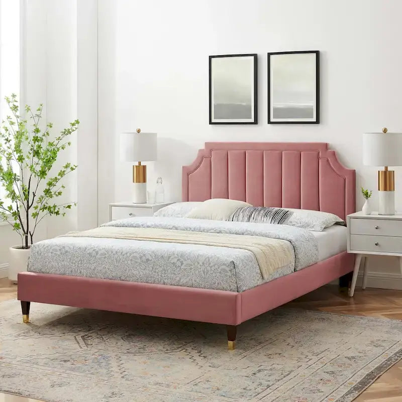 Lit plateforme queen en velours Sienna Performance