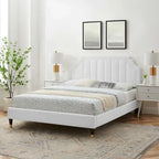 Lit plateforme queen en velours Sienna Performance
