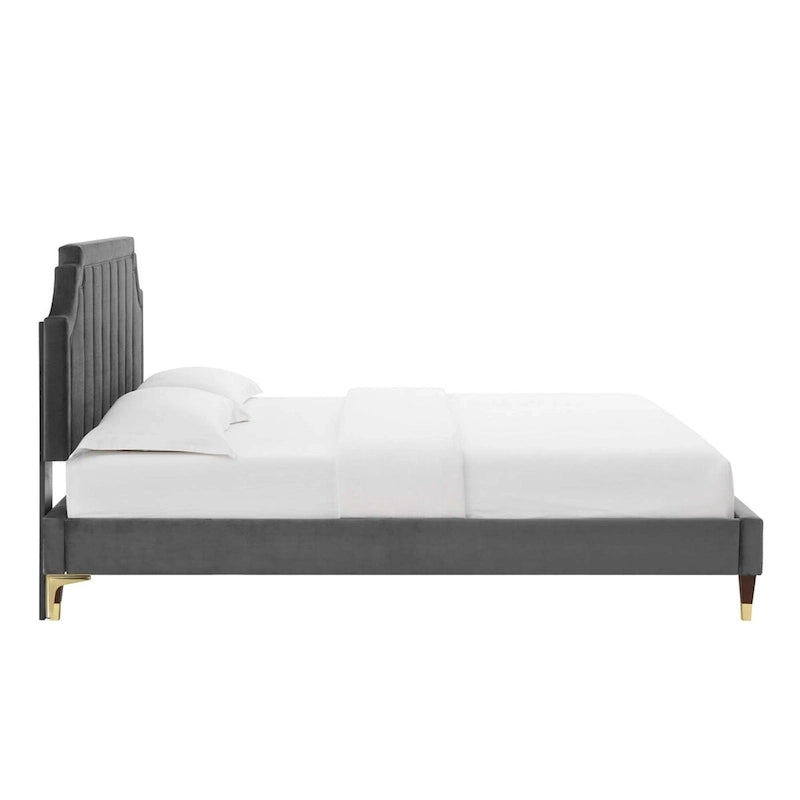 Lit plateforme queen en velours Sienna Performance
