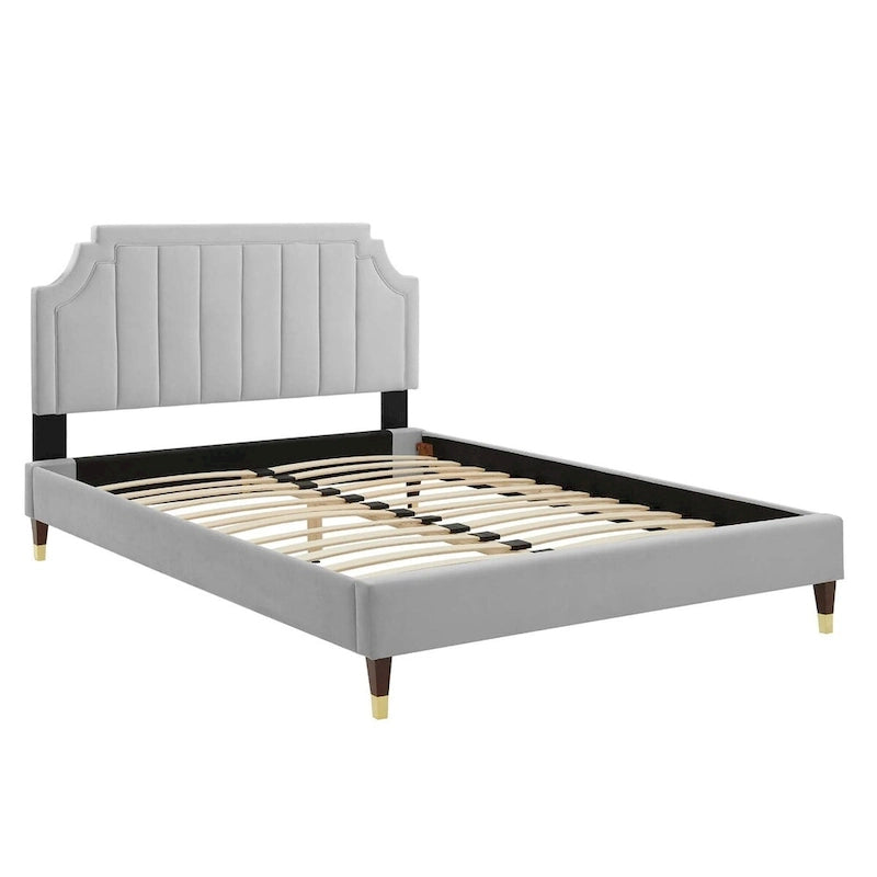 Lit plateforme queen en velours Sienna Performance
