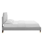 Lit plateforme queen en velours Sienna Performance