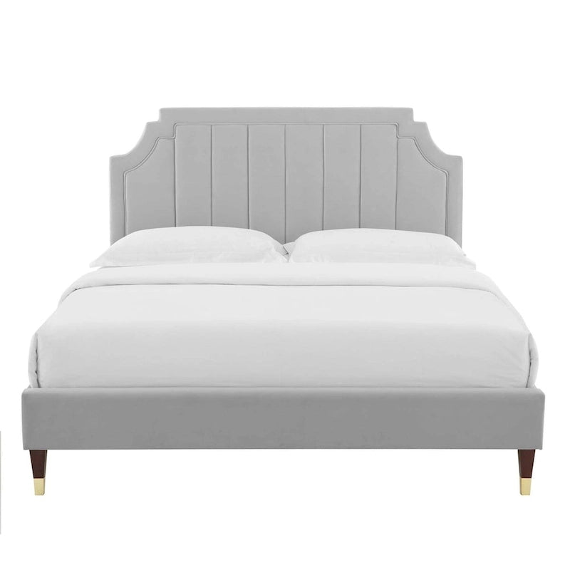 Lit plateforme queen en velours Sienna Performance