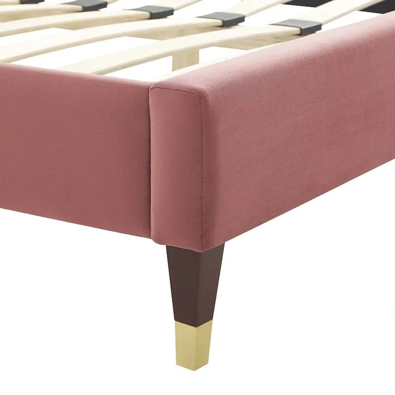 Lit plateforme queen en velours Sienna Performance